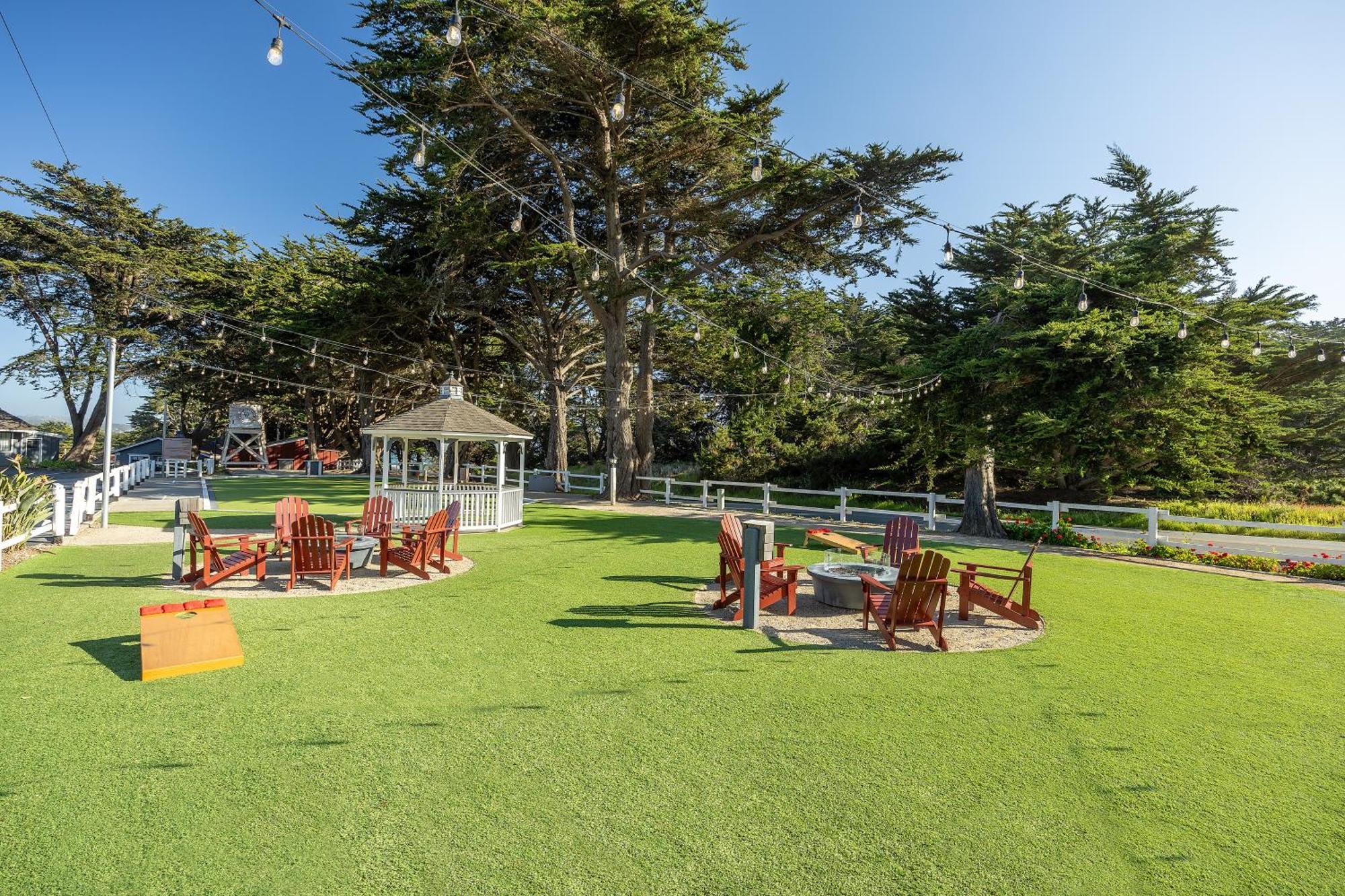 Отель Oceanpoint Ranch Кэмбриа Экстерьер фото